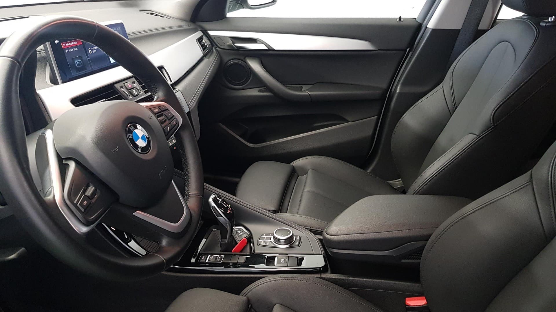 BMW X2 sDrive18i Advantage - zdjęcie 4