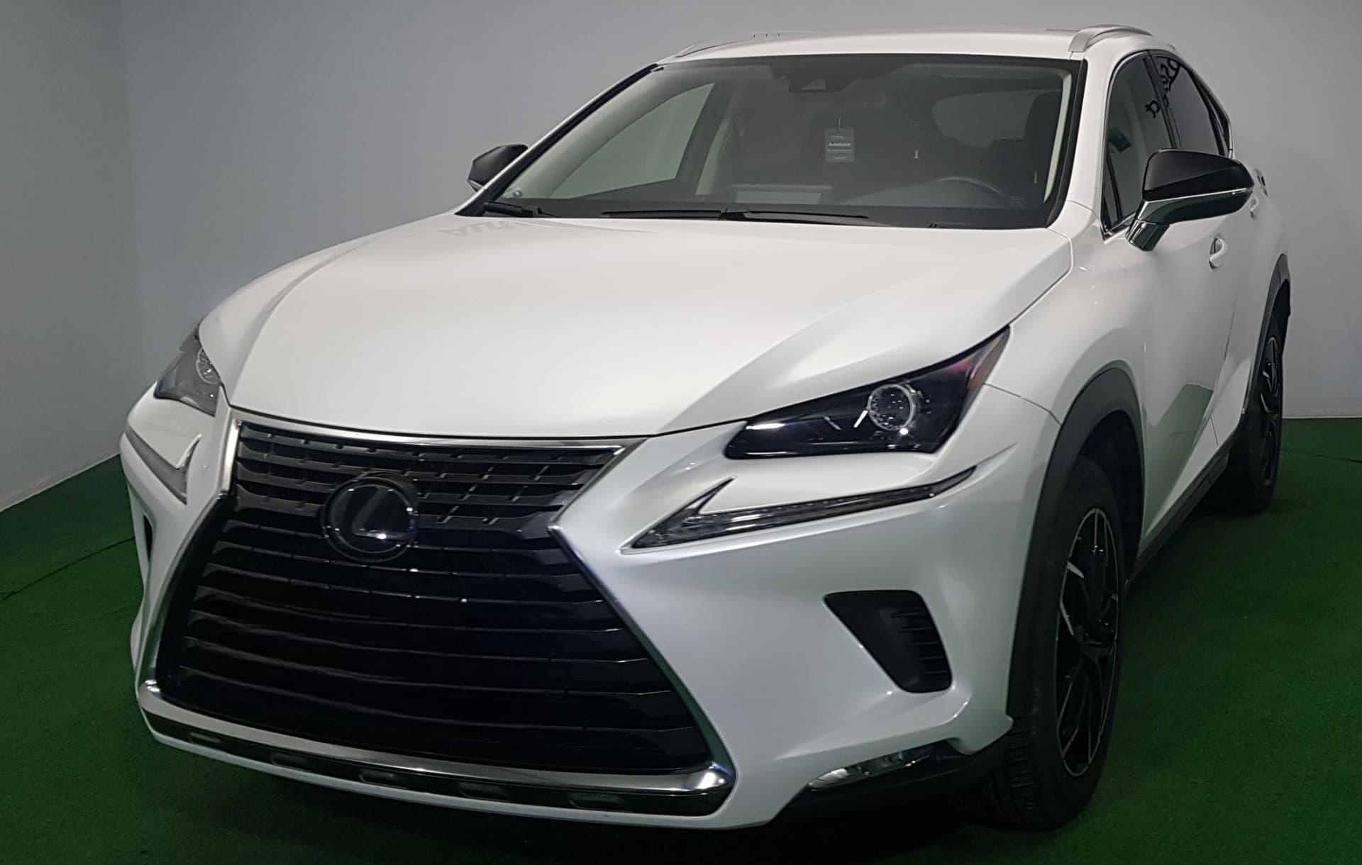 Lexus NX 300h Business Edition